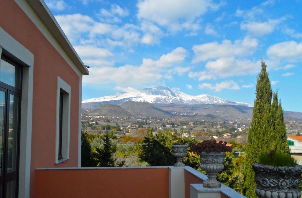 Villa Bonaccorso - Antica E Maestosa Villa Con Piscina Ai Piedi Dell'Etna Viagrande Zimmer foto